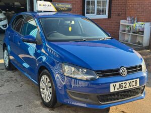 None VOLKSWAGEN POLO 1.2 DSG AUTOMATIC 6195 PETROL BLUE AUTOMATIC 1200 CC UNKNOWN HATCHBACK VIEW... photo